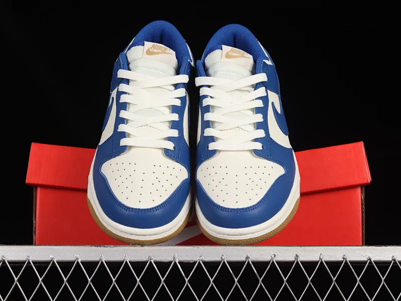 All categories Nk SB Dunk series Nk SB Dunk Low low-top sneakers Nk Dunk Low Raw rubber white and blue color SB low-top sports and leisure sneakers DO7412-200